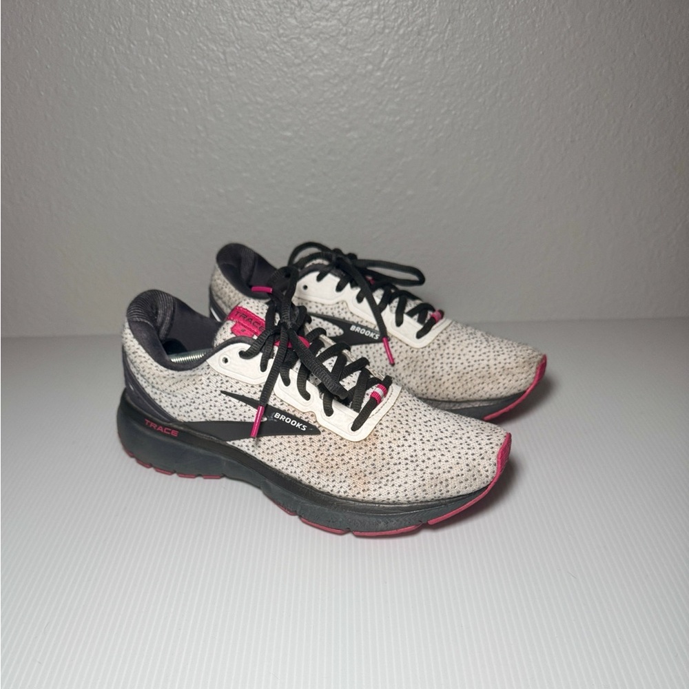 Brooks Trace Running Sneakers